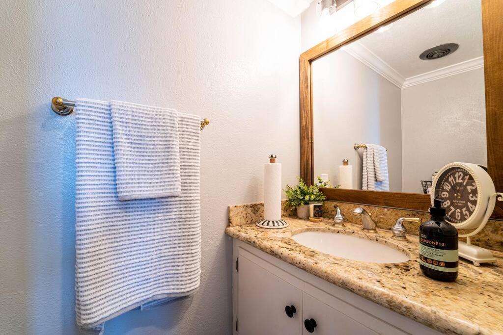 Private Pool Oasis/Disney 15Mins /Disney+ Hbo/Gym Placentia Exterior photo